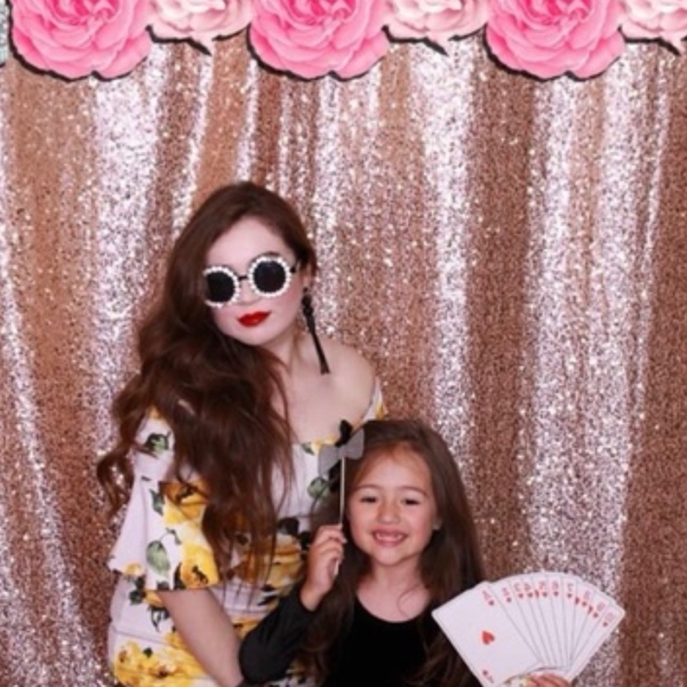 Meet your Posher, Cynthia